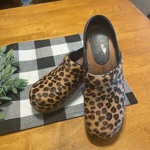 Sanita Danish design Cheetah Clog